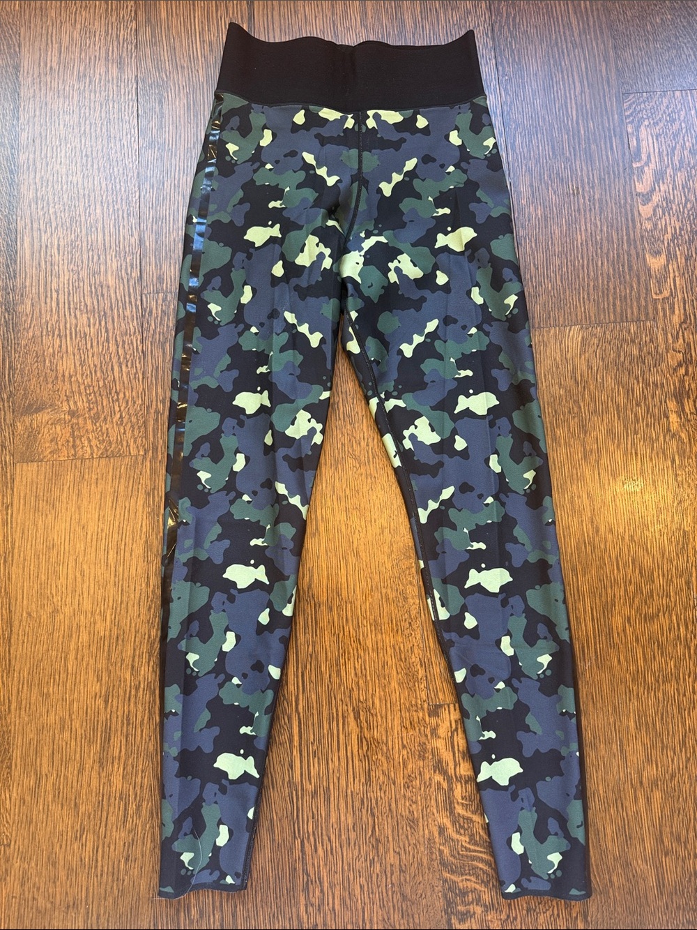 Ultracor women’s workout leggings size small